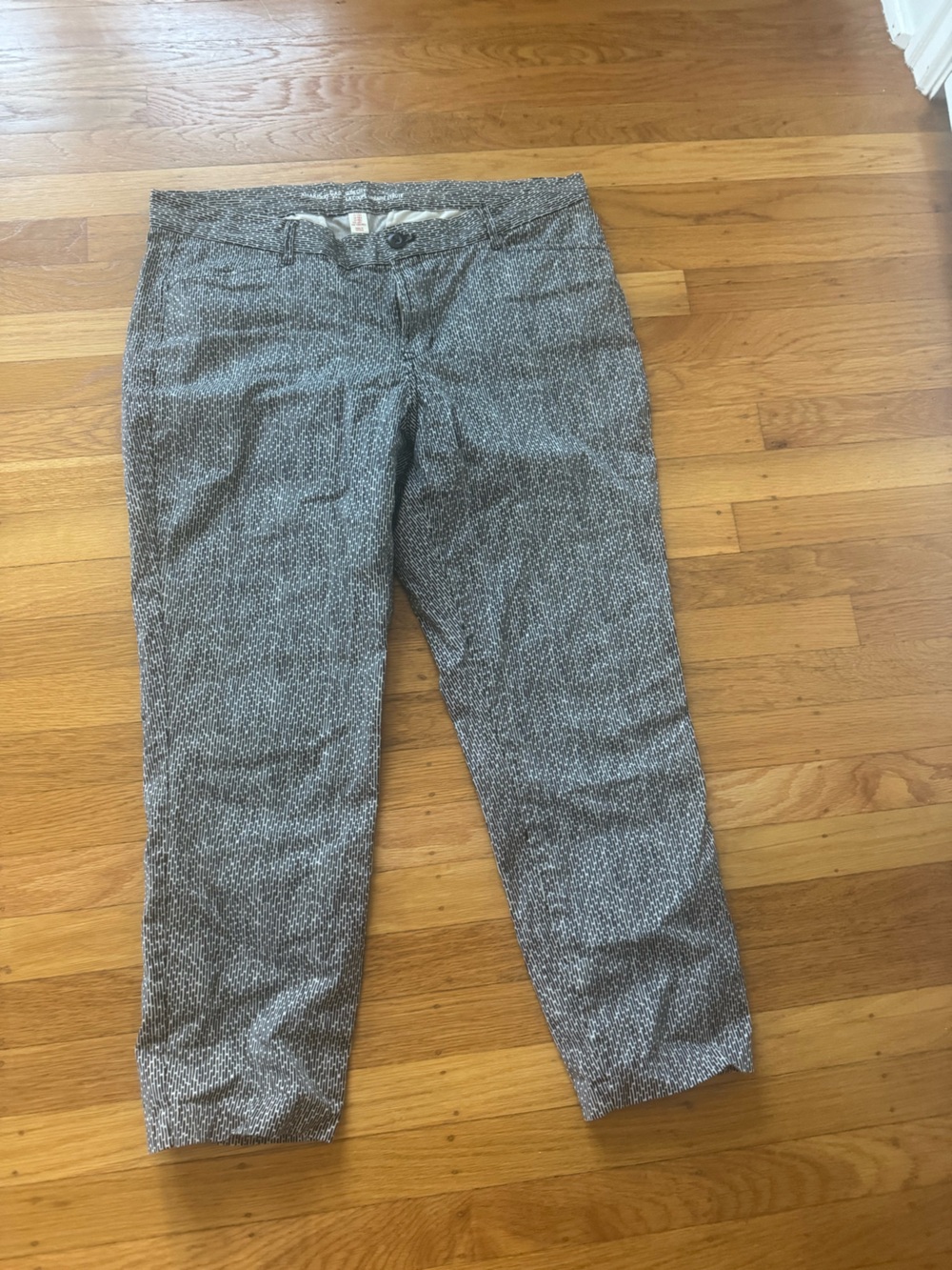 Khakis by GAP slim city Gray Ankle Crop